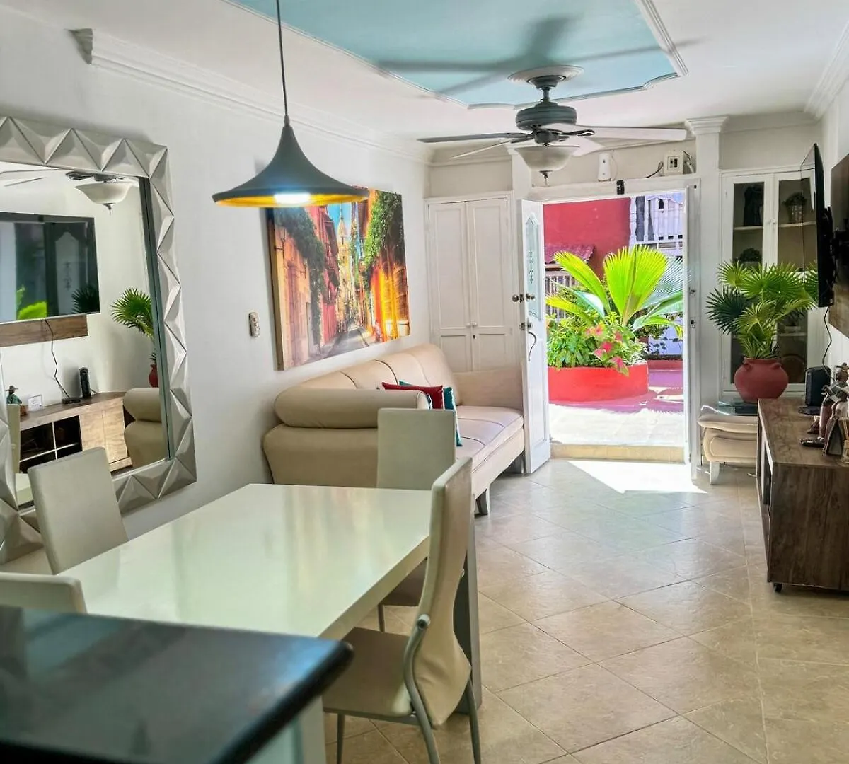 Cozy Guest Friendly Apartment Cartagena