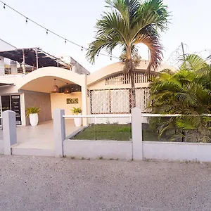 Juna Boutique Hotel